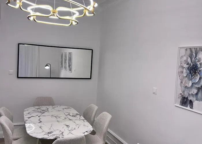 Le Rapp 6, De Standing 3 Chambres, 7 Personnes &1 Bebe, Cosy Et Familial Ultra Equipe Emplacement Ideal Proche Gare Centre Marches De Noel Quartier Tribunal Contades *